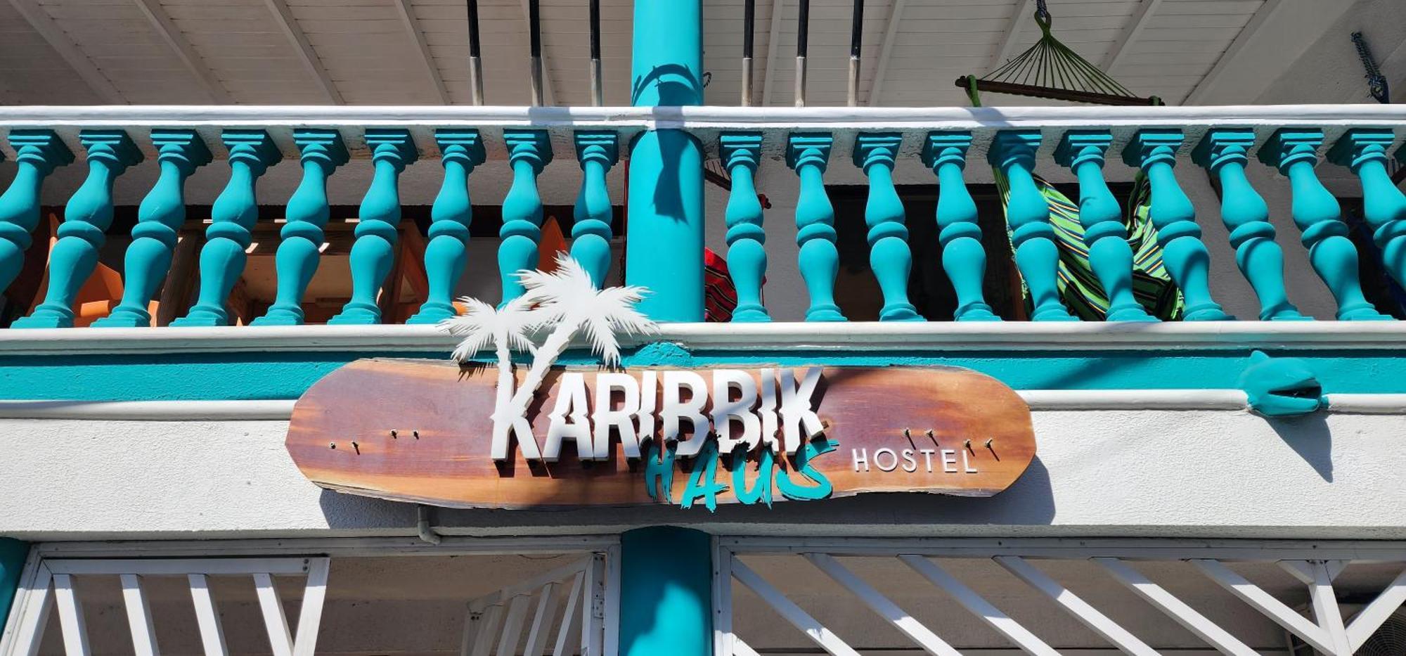 Karibbik Haus Hostel San Andres  Exterior photo
